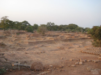 05 Paysage Sculpte Par La Fabrication De Briques De Terre